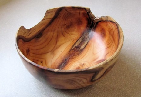 Burr oak bowl that on Tony Flood a commended certificate